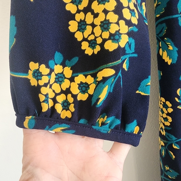 JCrew Women's Golden Floral Wrap Dress in 365 Crepe Size 4 Navy - Picture 11 of 11